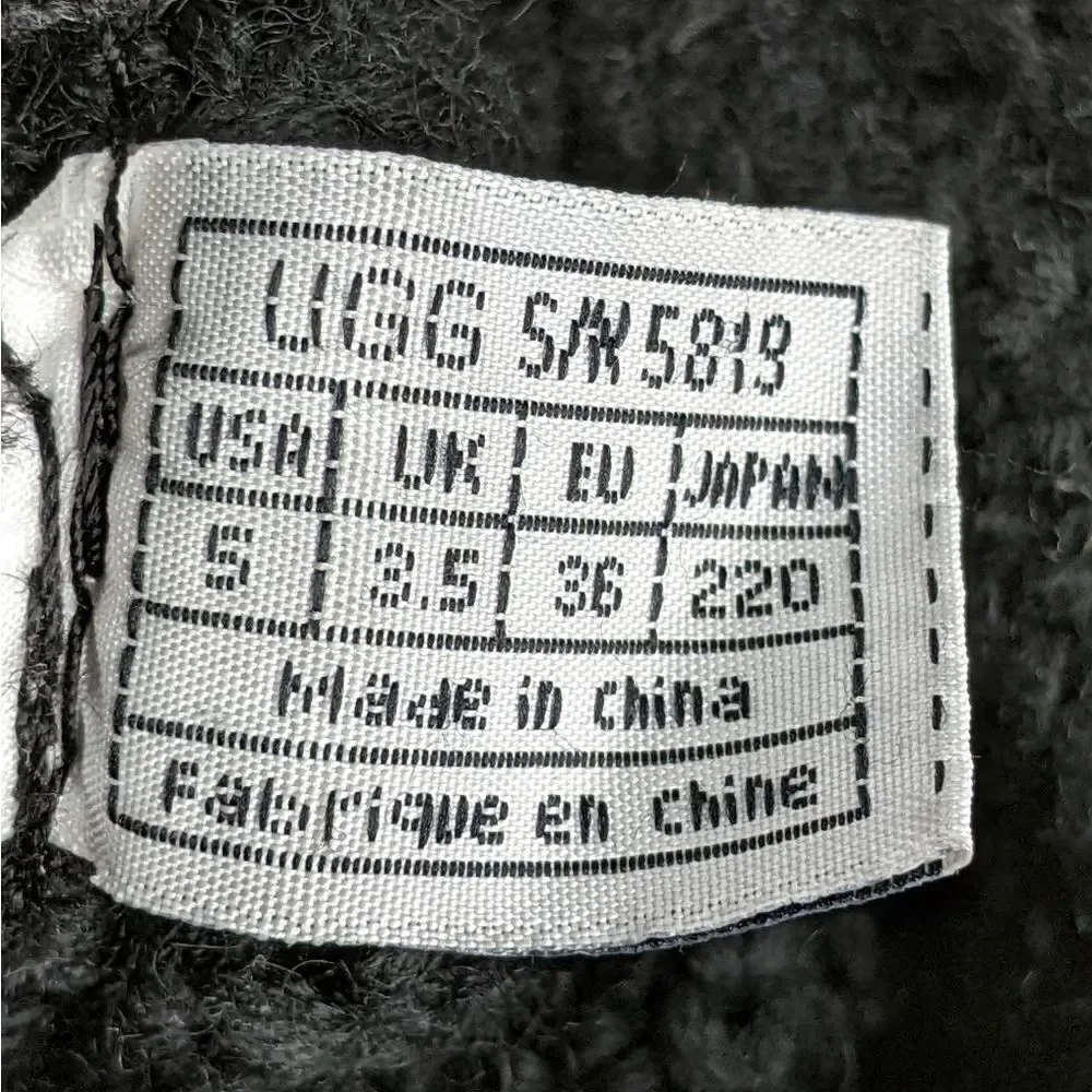 UGG Classic Cardy Boot - Picture 9 of 10